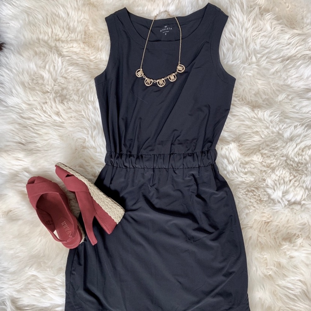 Athleta featherweight stretch Rincon dress